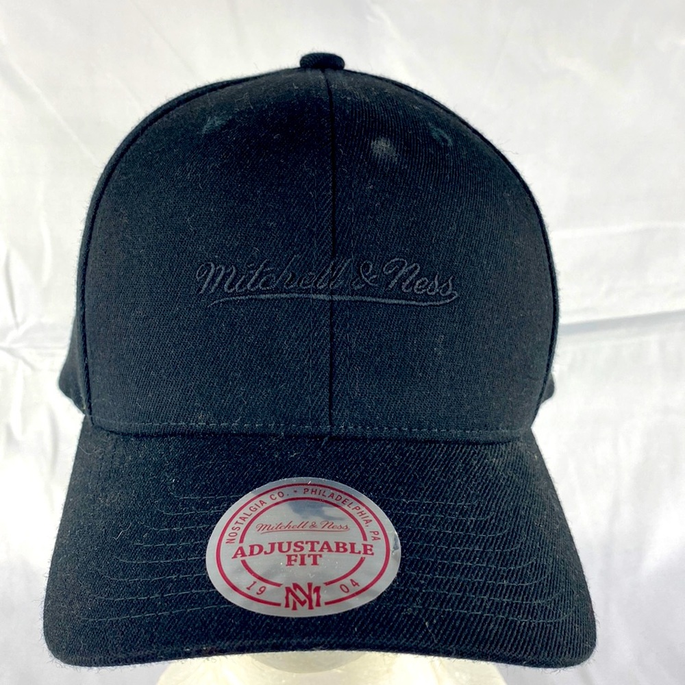 Mitchell & Ness Fitted Baseball Hat